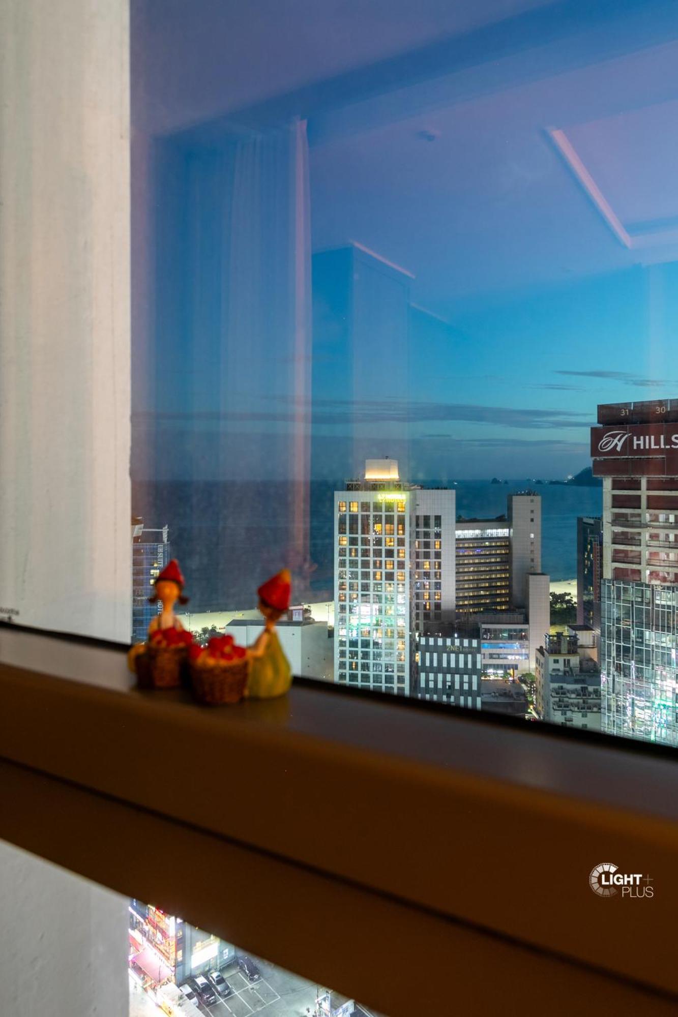 Hera Haeundae Beach Premium Ocean View # Sea View Busan Buitenkant foto