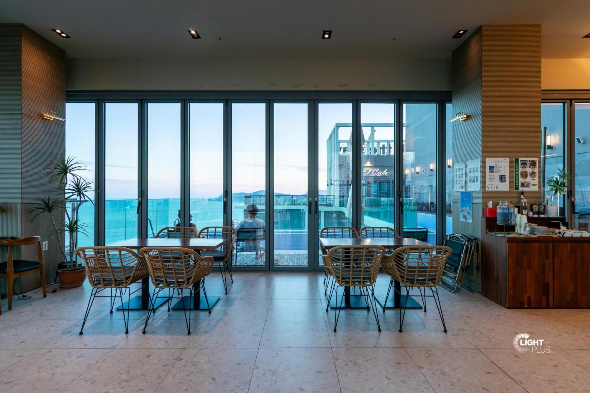 Hera Haeundae Beach Premium Ocean View # Sea View Busan Buitenkant foto