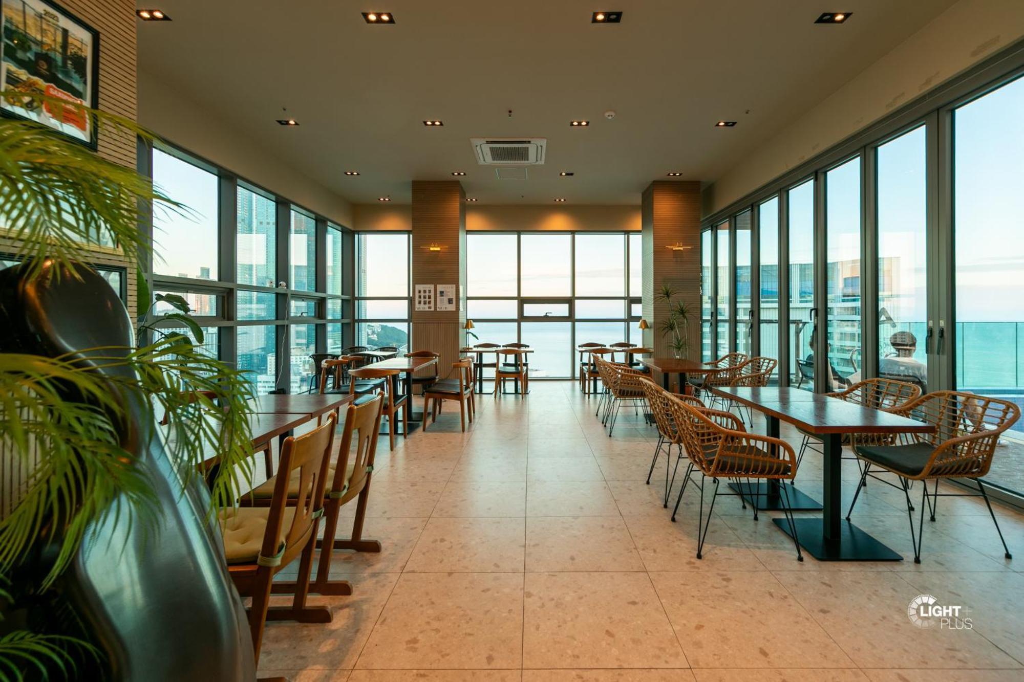 Hera Haeundae Beach Premium Ocean View # Sea View Busan Buitenkant foto