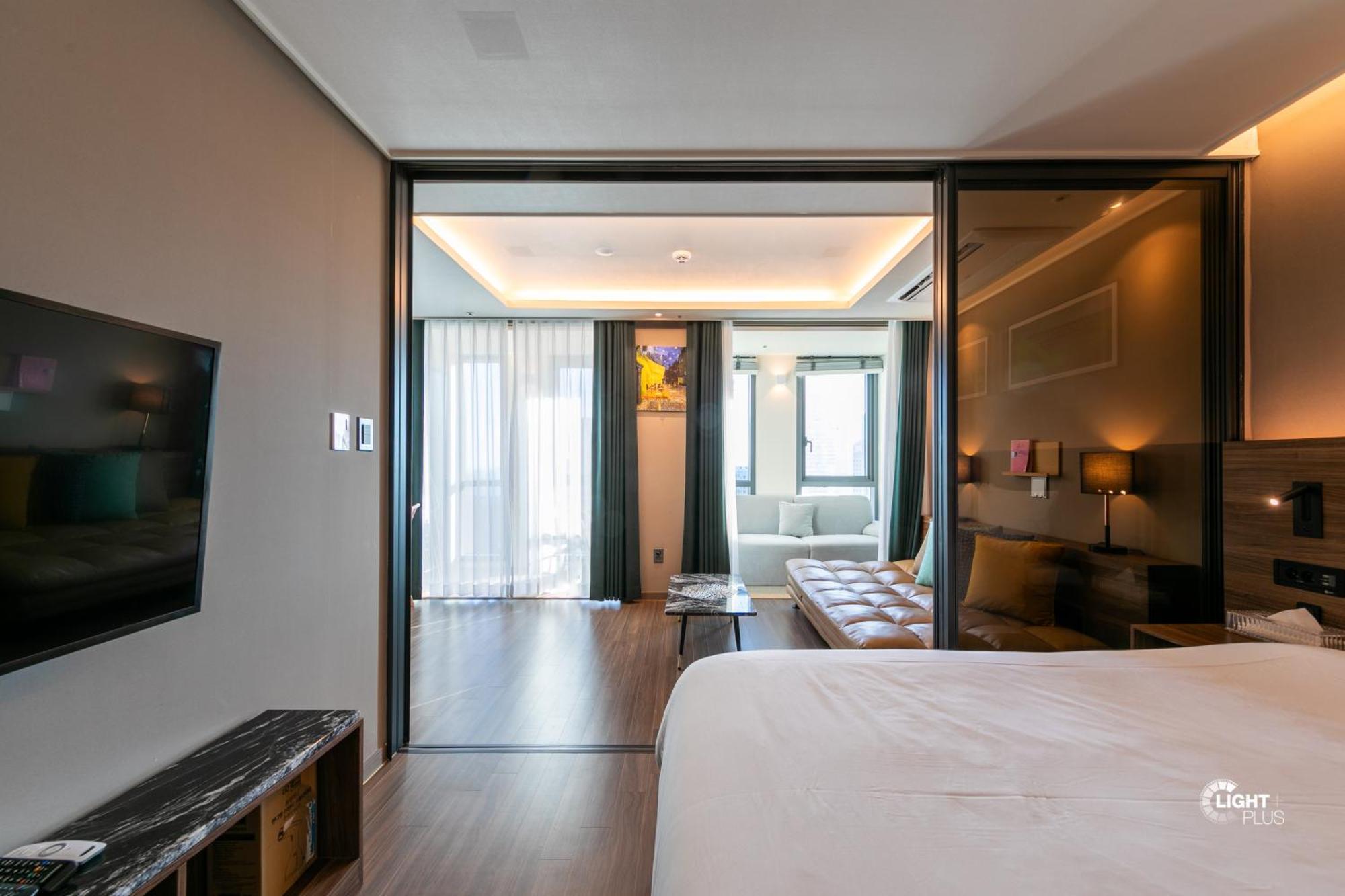 Hera Haeundae Beach Premium Ocean View # Sea View Busan Buitenkant foto