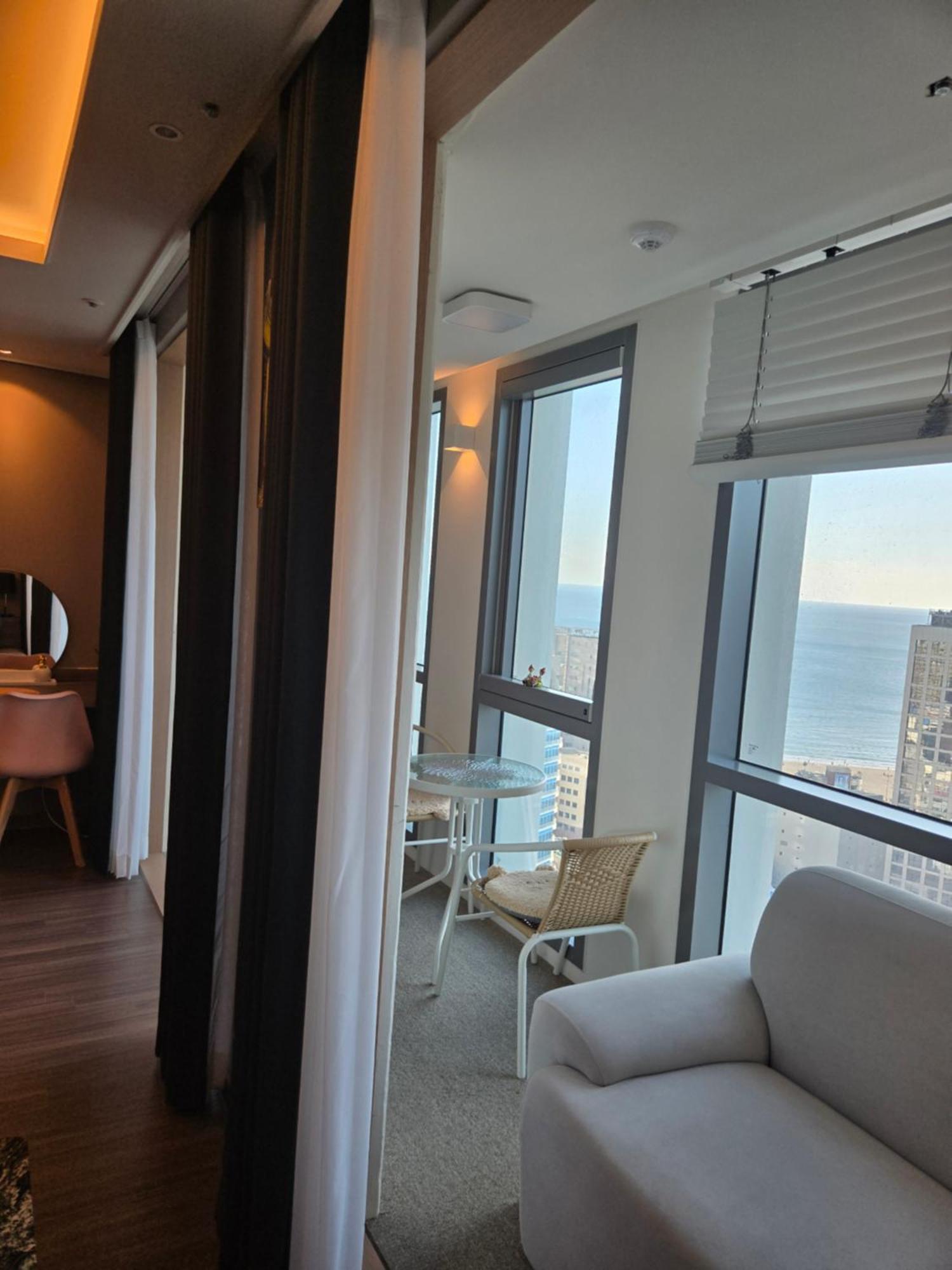 Hera Haeundae Beach Premium Ocean View # Sea View Busan Buitenkant foto
