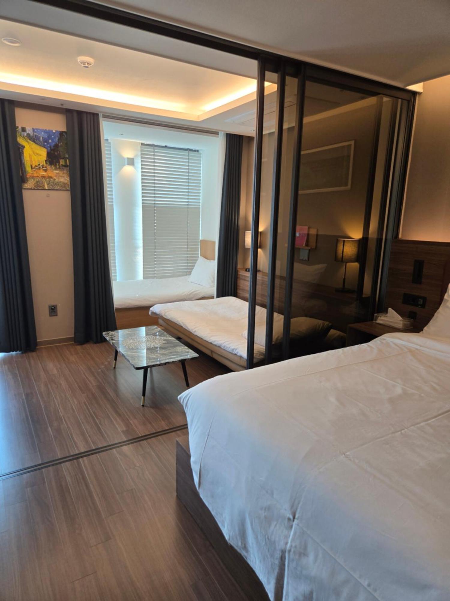 Hera Haeundae Beach Premium Ocean View # Sea View Busan Buitenkant foto