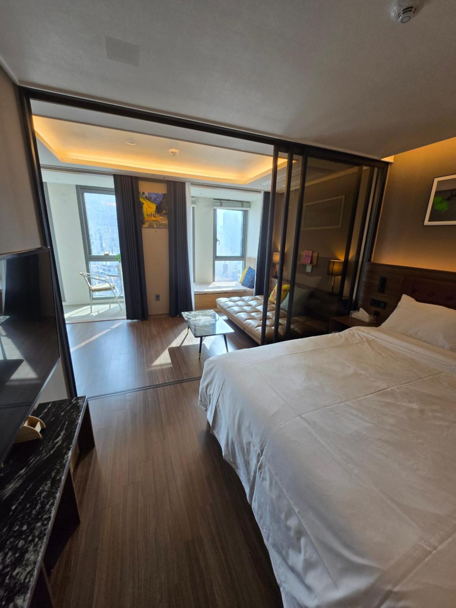 Hera Haeundae Beach Premium Ocean View # Sea View Busan Buitenkant foto