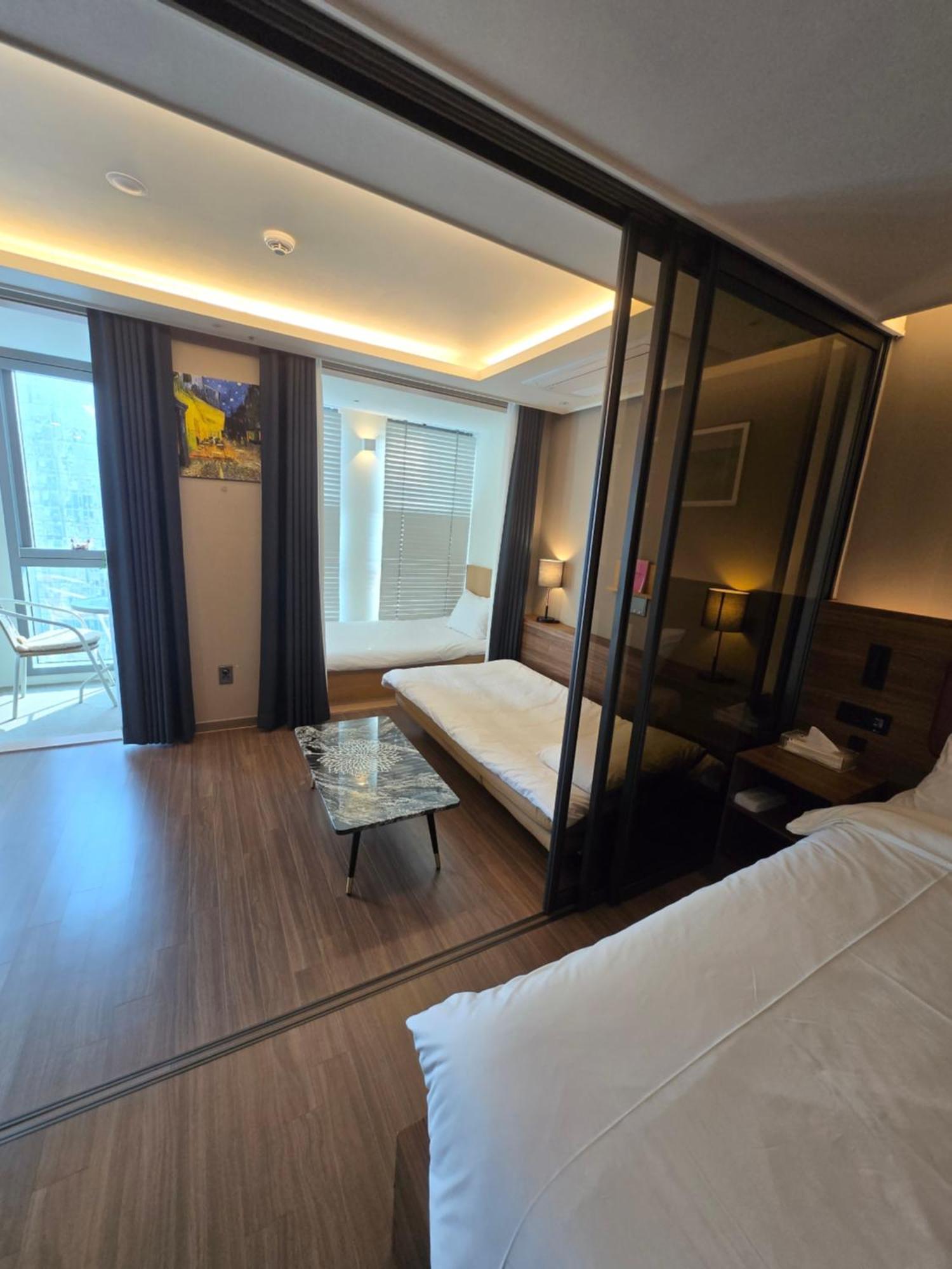 Hera Haeundae Beach Premium Ocean View # Sea View Busan Buitenkant foto